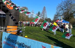 Getting ready for the St David's Day Run at Bute Park